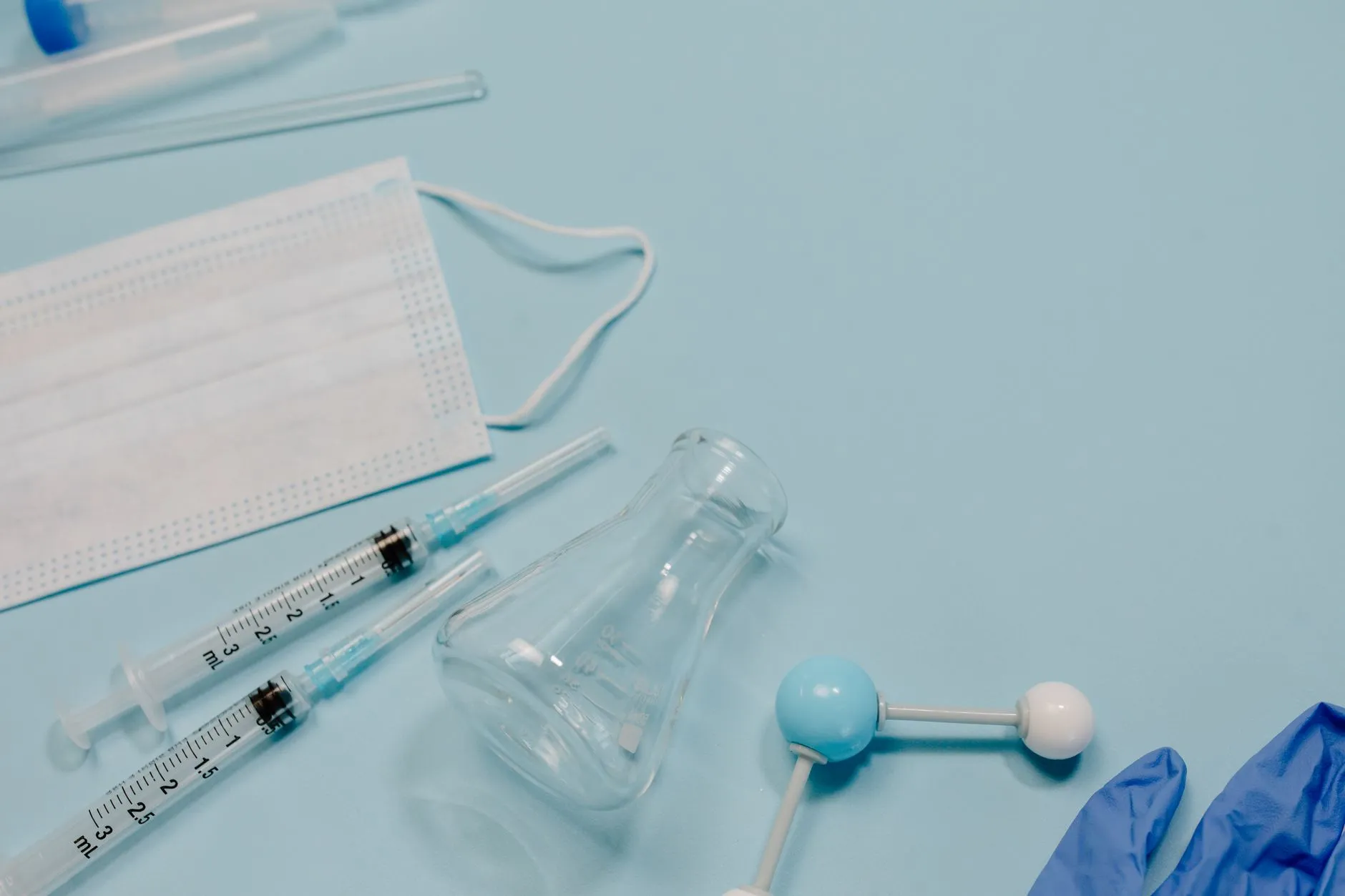 高精度导航系统与精密制造技术在民用航天领域的应用分析